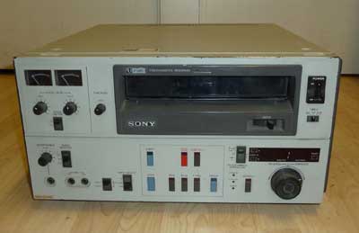 VO5800PS UMATIC TAPE PLAYER